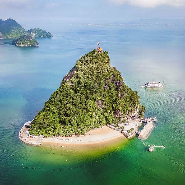 halong bay cruise titop island